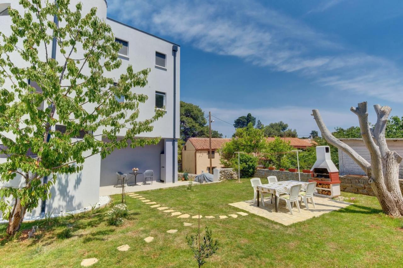 Apartments Hemetek Veli Lošinj Dış mekan fotoğraf