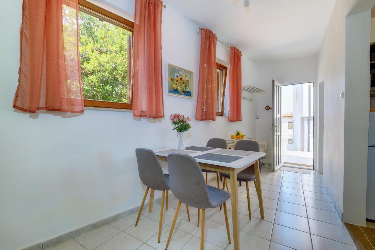 Apartments Hemetek Veli Lošinj Dış mekan fotoğraf