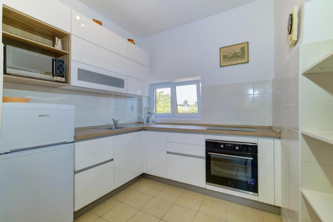 Apartments Hemetek Veli Lošinj Dış mekan fotoğraf