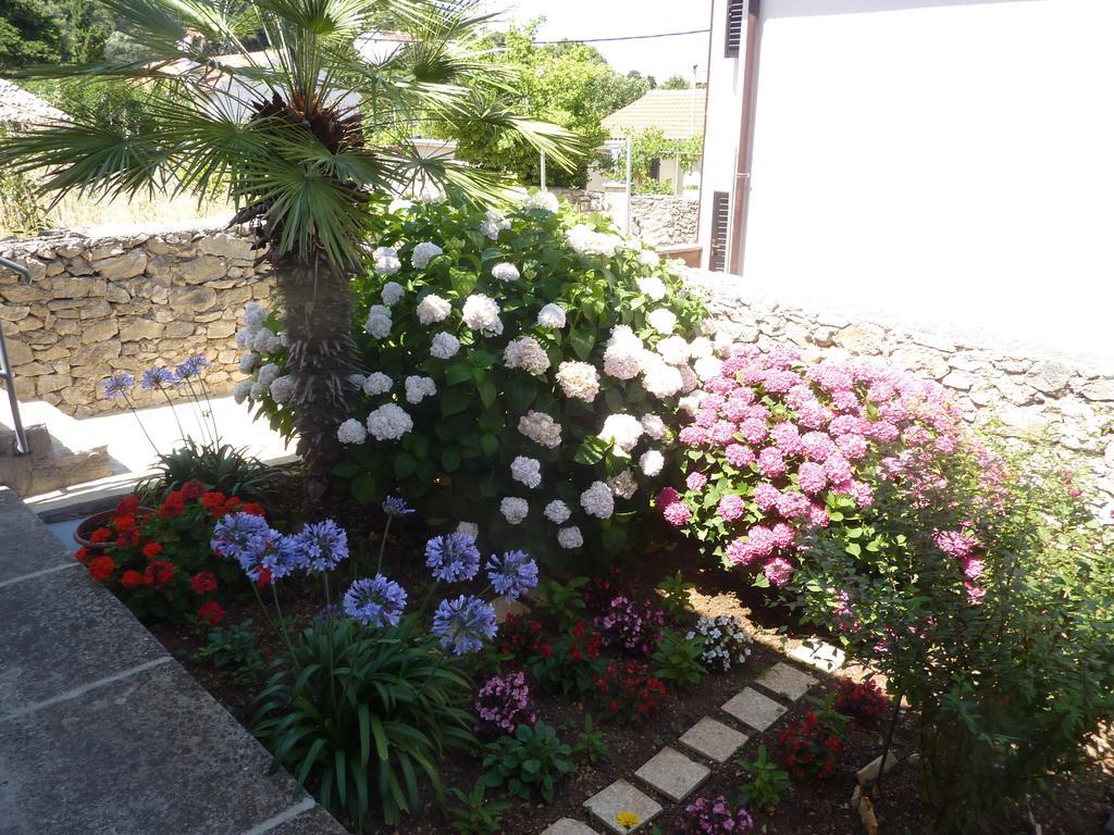 Apartments Hemetek Veli Lošinj Dış mekan fotoğraf
